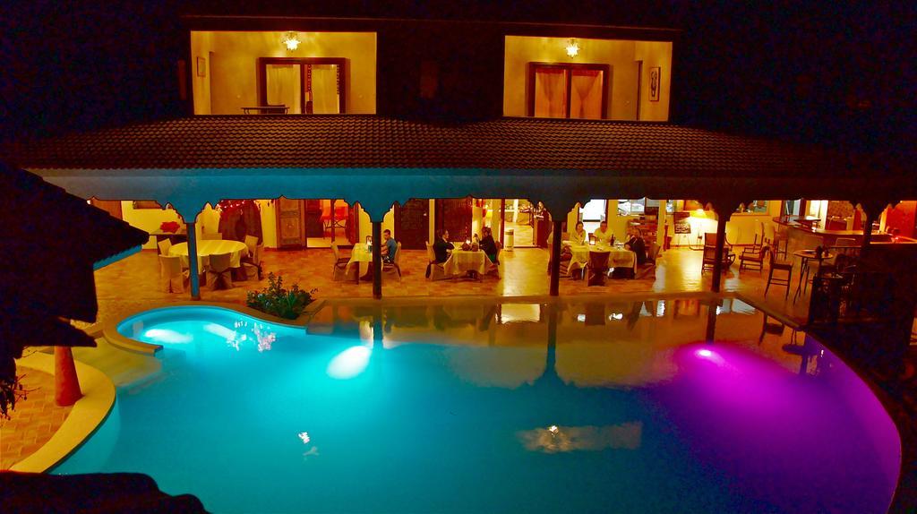 Hotel Le Clos Des Papillons Saly Portudal Buitenkant foto
