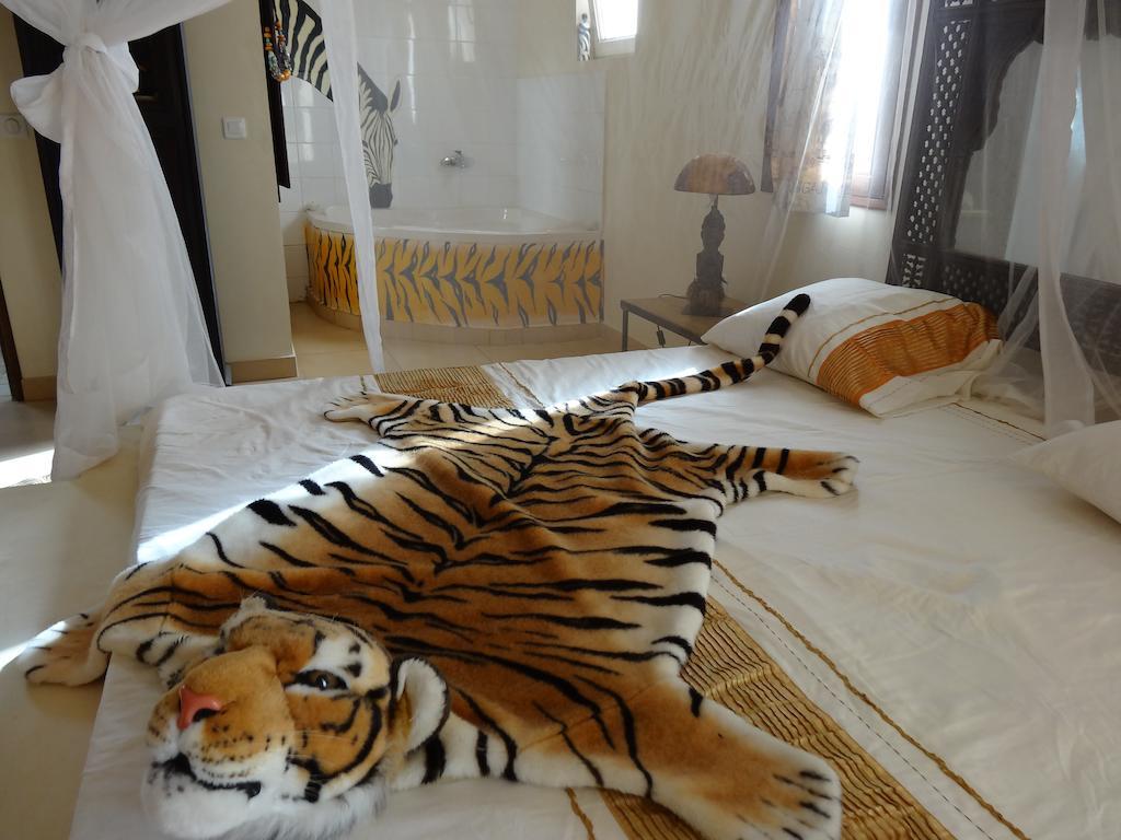 Hotel Le Clos Des Papillons Saly Portudal Kamer foto