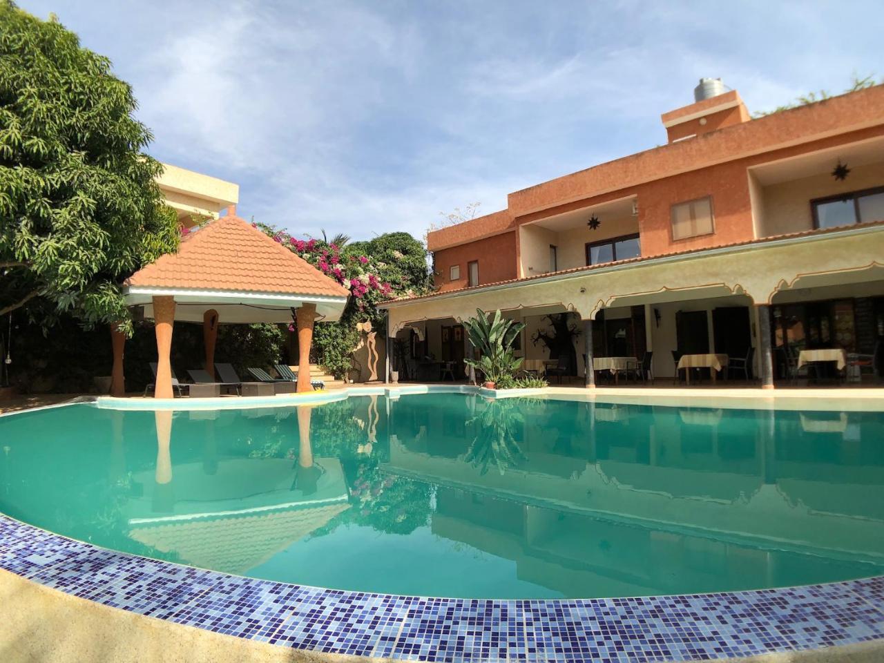 Hotel Le Clos Des Papillons Saly Portudal Buitenkant foto